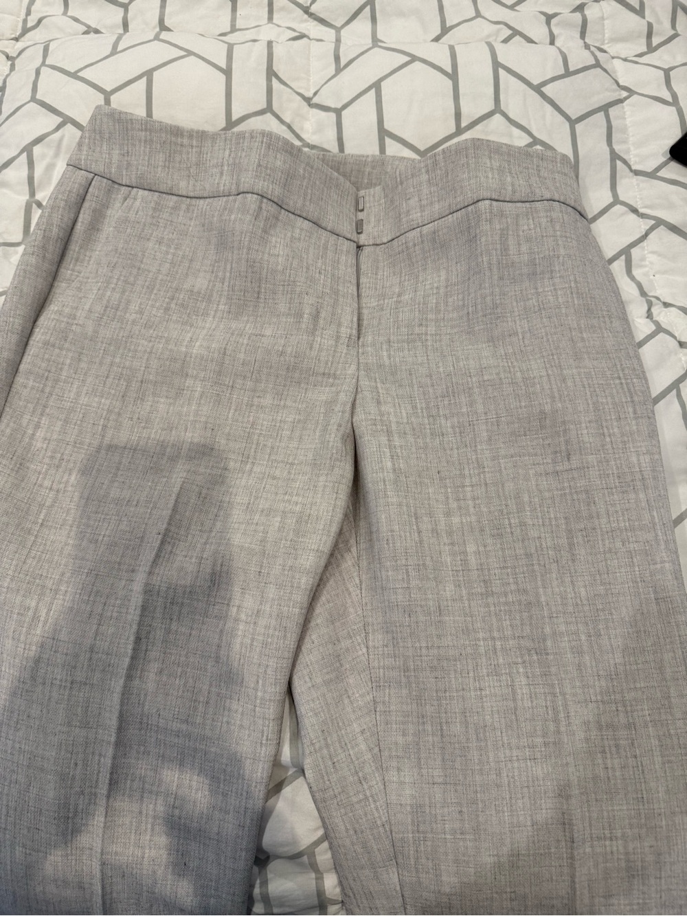 WomenLight Gray Dress Pants – Classic Straight Fit Ann Taylor 6p